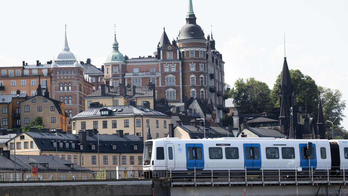 Veronica Maggio has a Stockholm metro car named after her