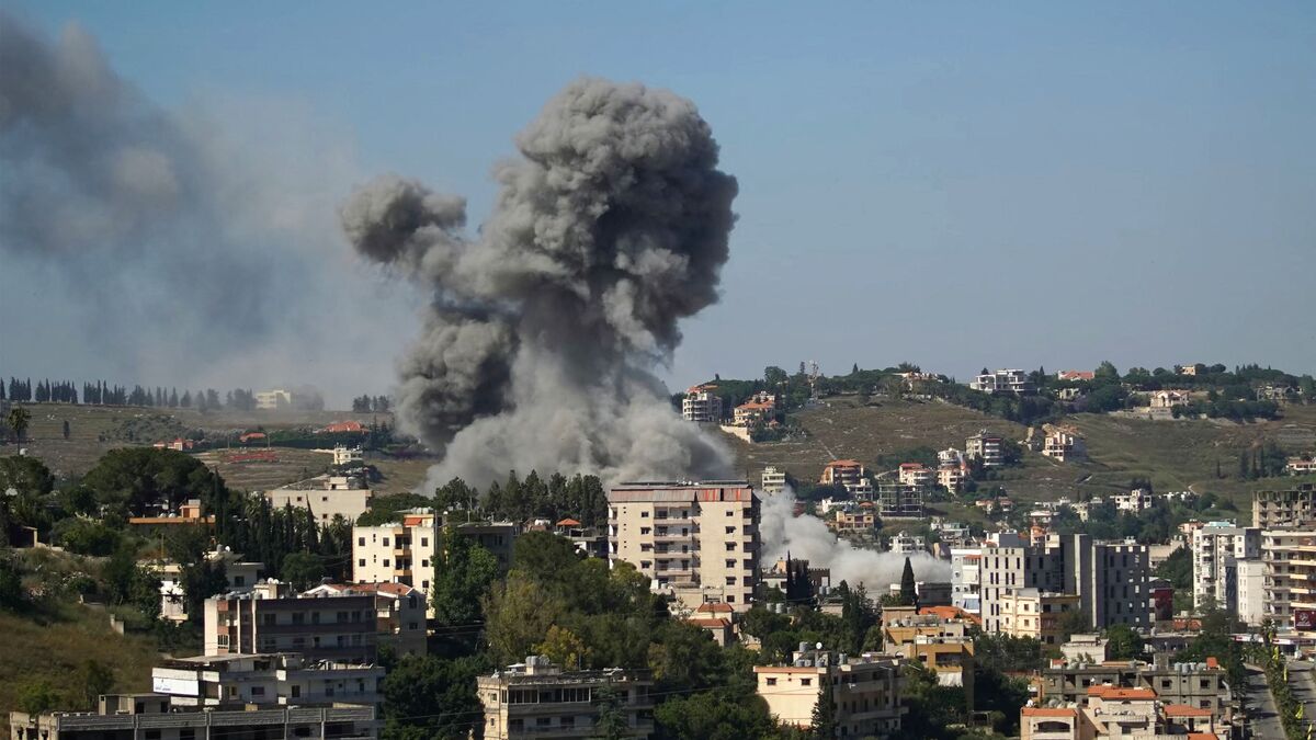 Deadly attacks in southern Lebanon