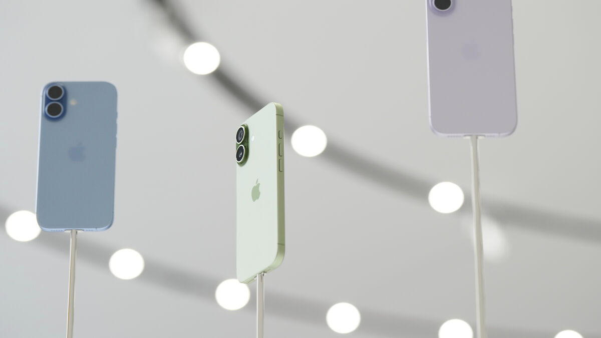Apple warns: More expensive iPhones await