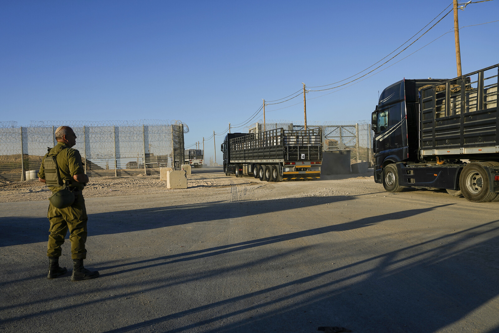 Report: Israel's police attacks benefit looters