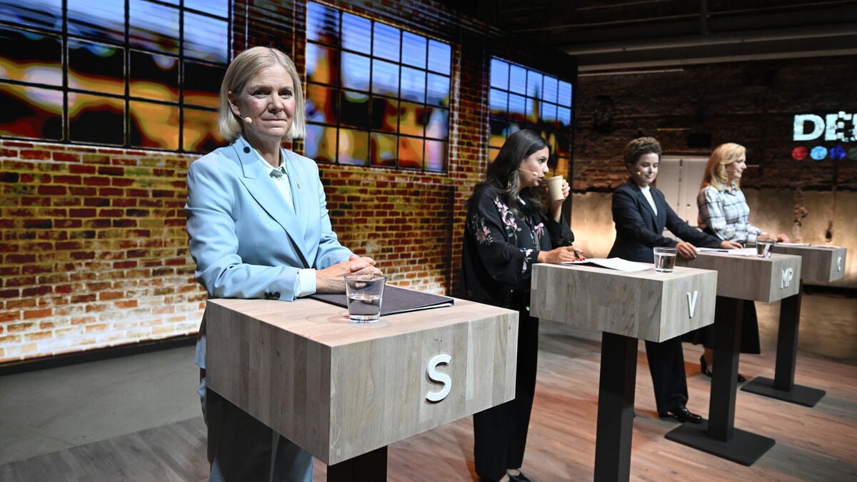 Party leaders clash over household