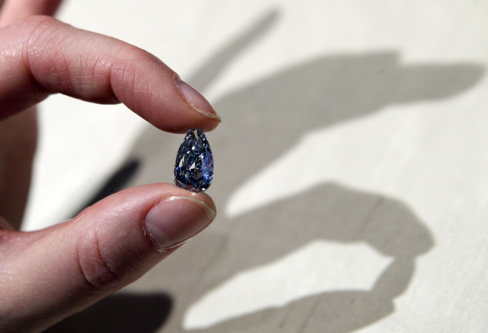 Jewelry worth 140 million kronor