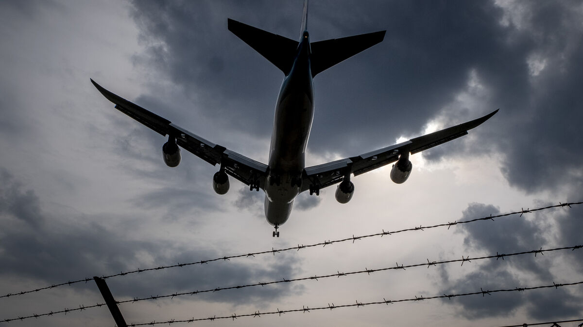 Trump's plane from Qatar expected to fly as early as this summer