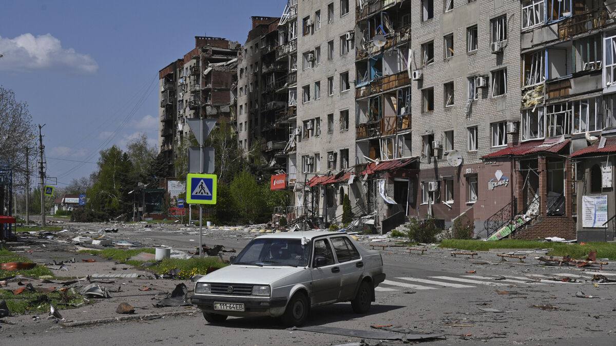 Zelensky: Russia is gathering strength