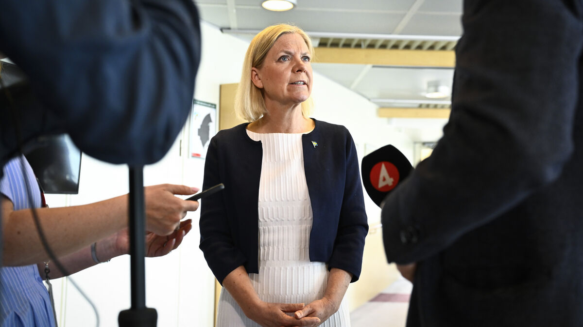 Andersson: Panic measure postpones problem of teenage deportations