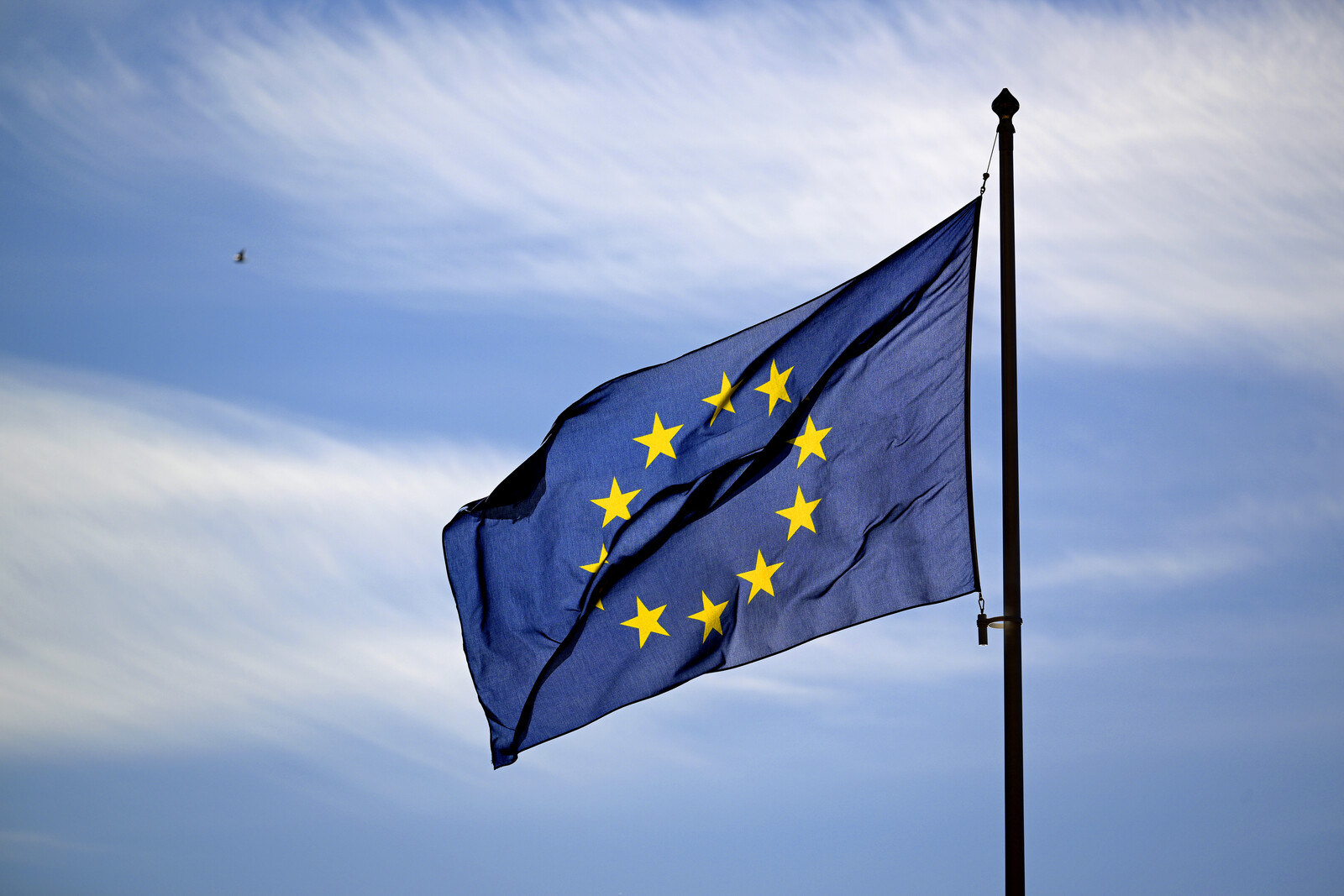 EU Delays Retaliatory Tariffs Against US for Six Months