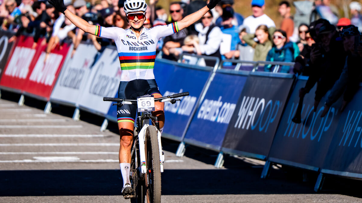 Rissveds wins World Cup mountain-bike race in Lenzerheide by 58 seconds