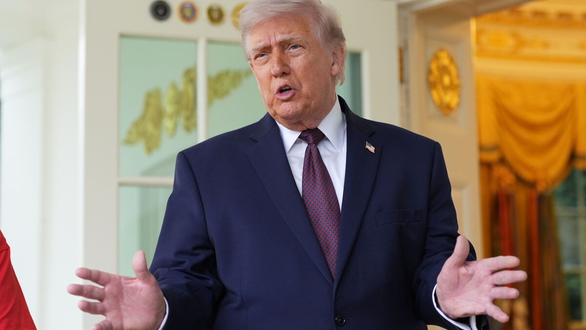 Trump on criticized Jesus image says it would portray him as a doctor