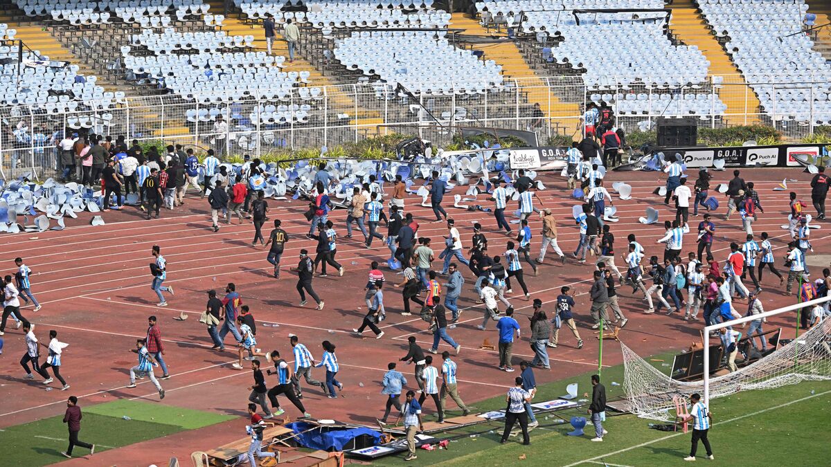 Chaos scenes when Messi visited