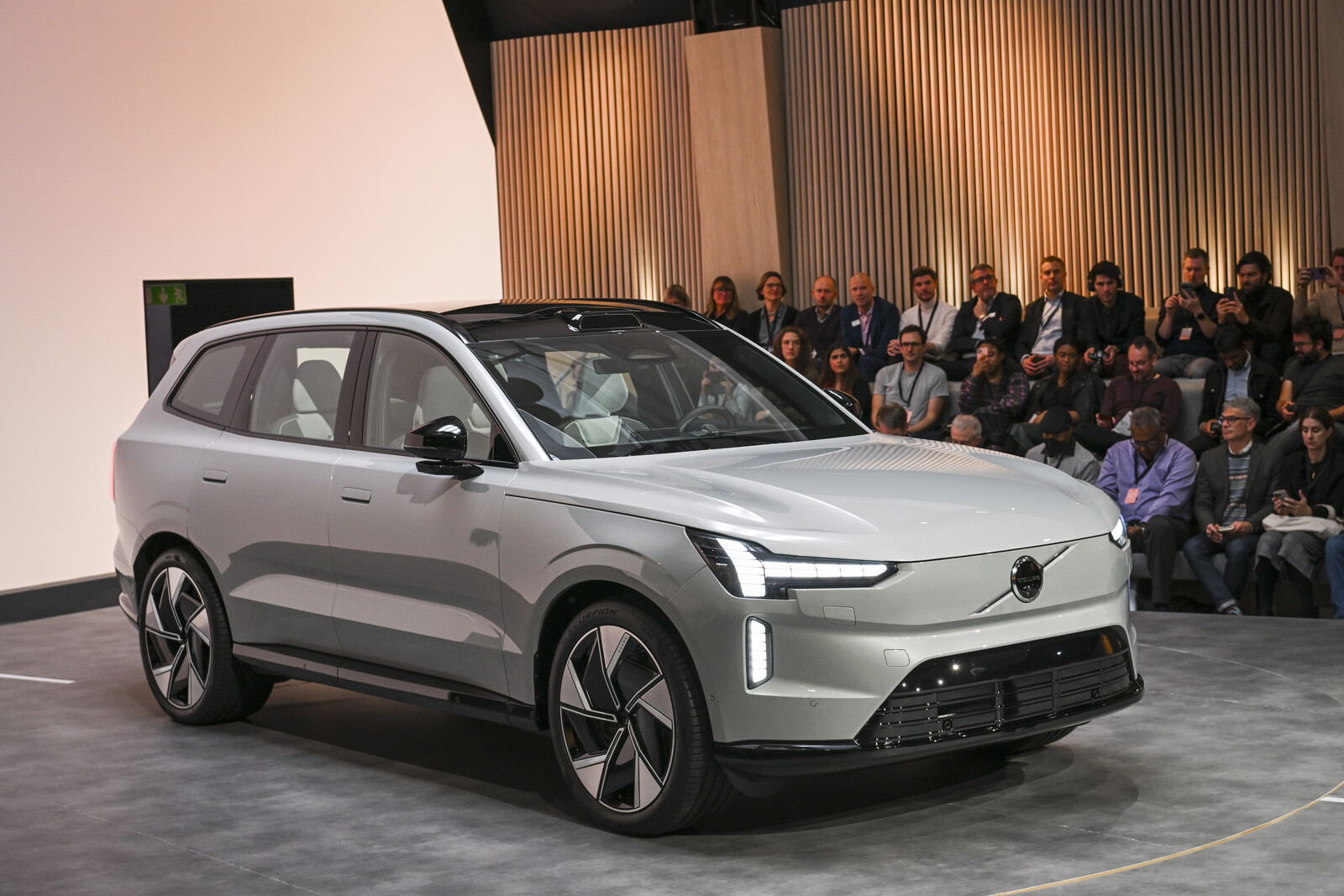 Volvo Cars Announces 11 Billion Kronor Write-Down Amid Market Challenges