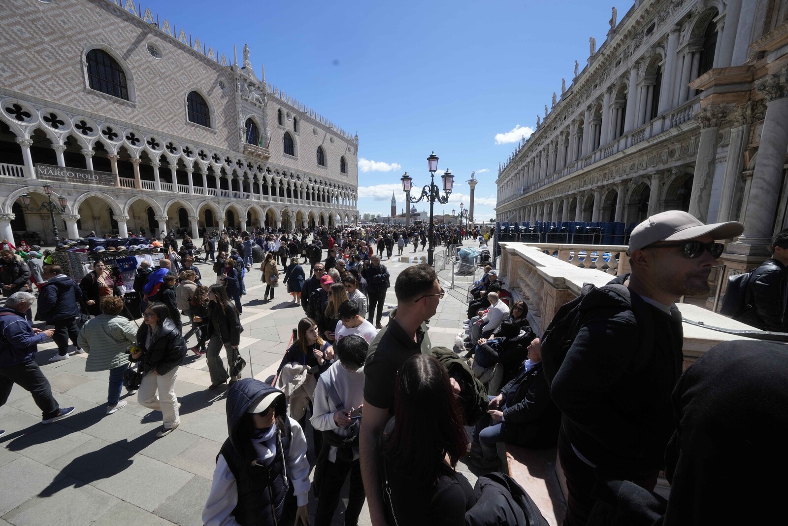 Travelers to Italy Advised to Block Personal Information After Data Theft