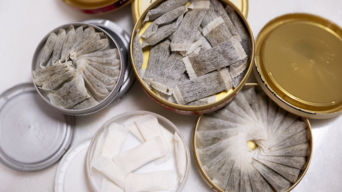 Three sentenced for stealing snus