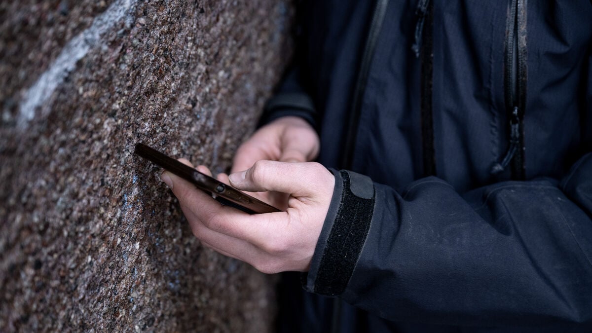 Man suspected of thousands of criminal ads in encrypted apps