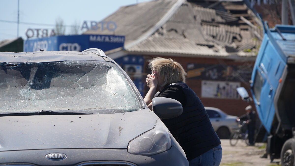 At least six civilians killed in Russian missile attack on Merefa in northeastern Ukraine