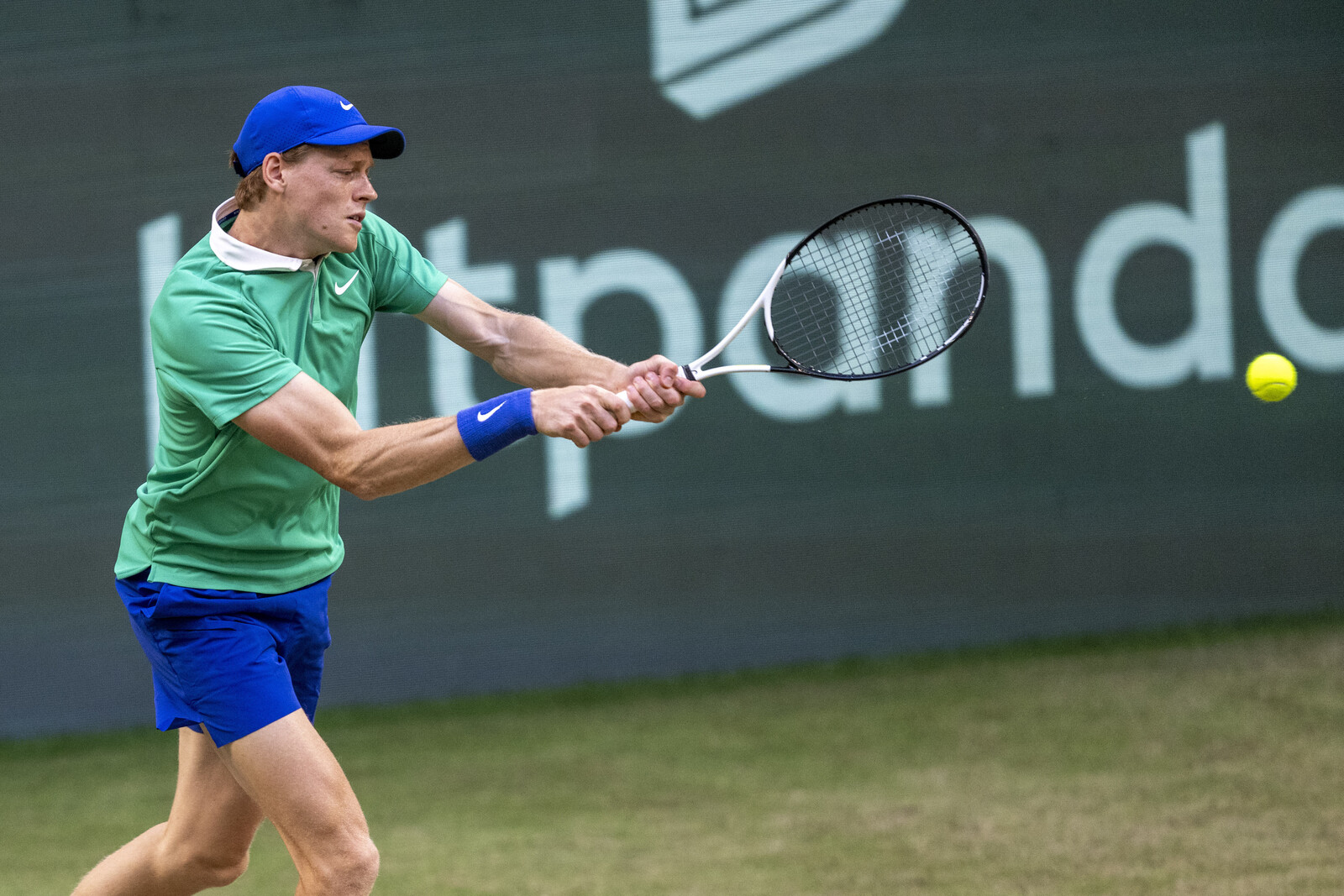 Jannik Sinner Exits ATP Halle After Loss to Alexander Bublik