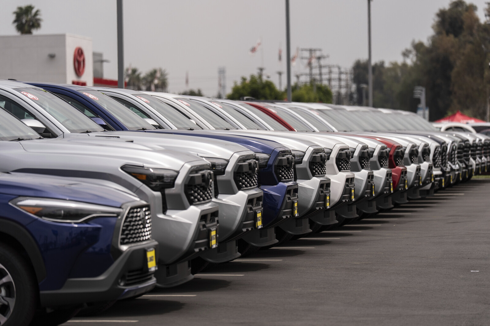 Tokyo Car Stocks Rise After US-Japan Tariff Agreement