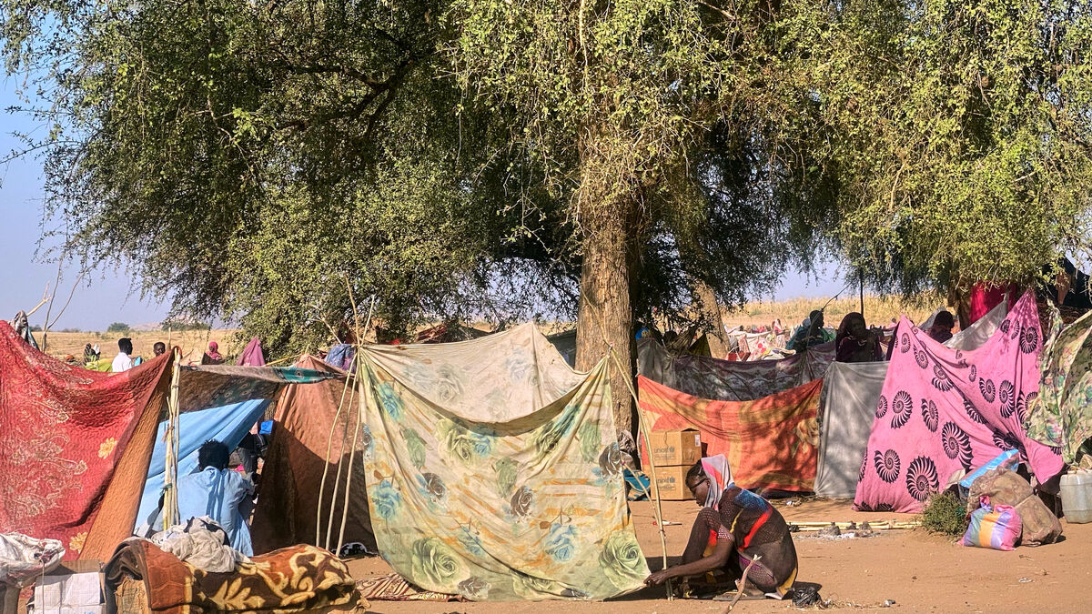 Sudan: Tens of thousands reportedly