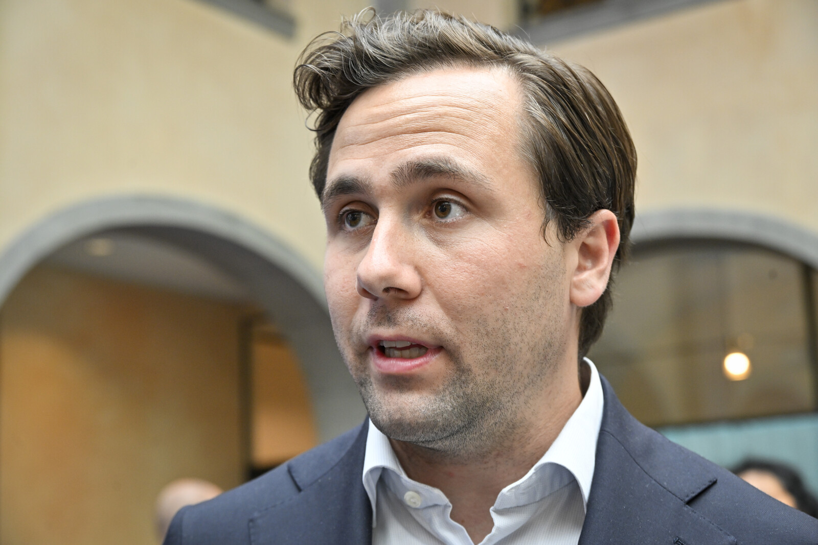 Dousa Seeks EU Support for