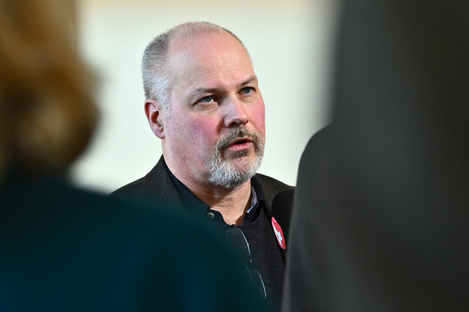 Social Democrats Propose International Rescue