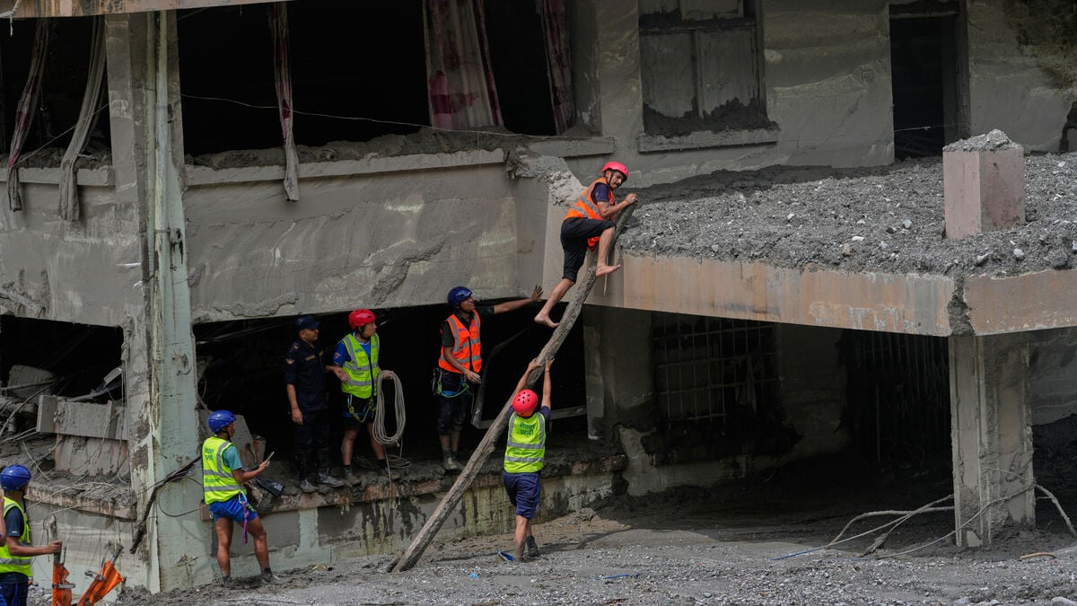 Nepal flood death toll rises
