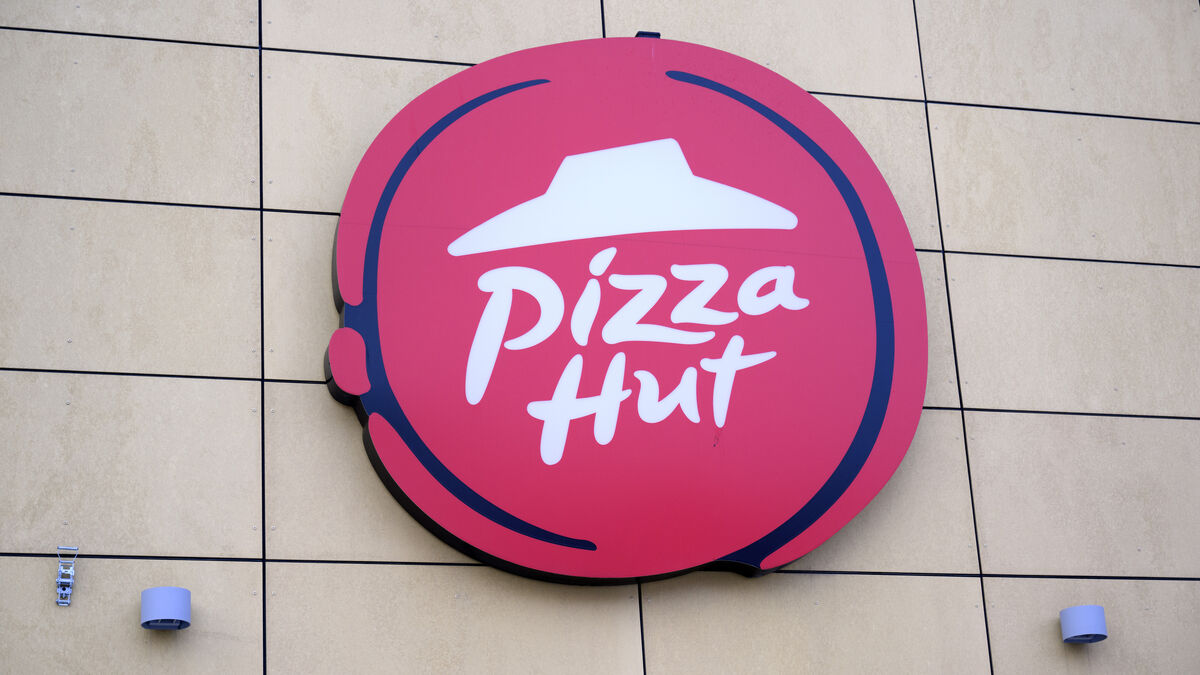 Fast food chain in reconstruction