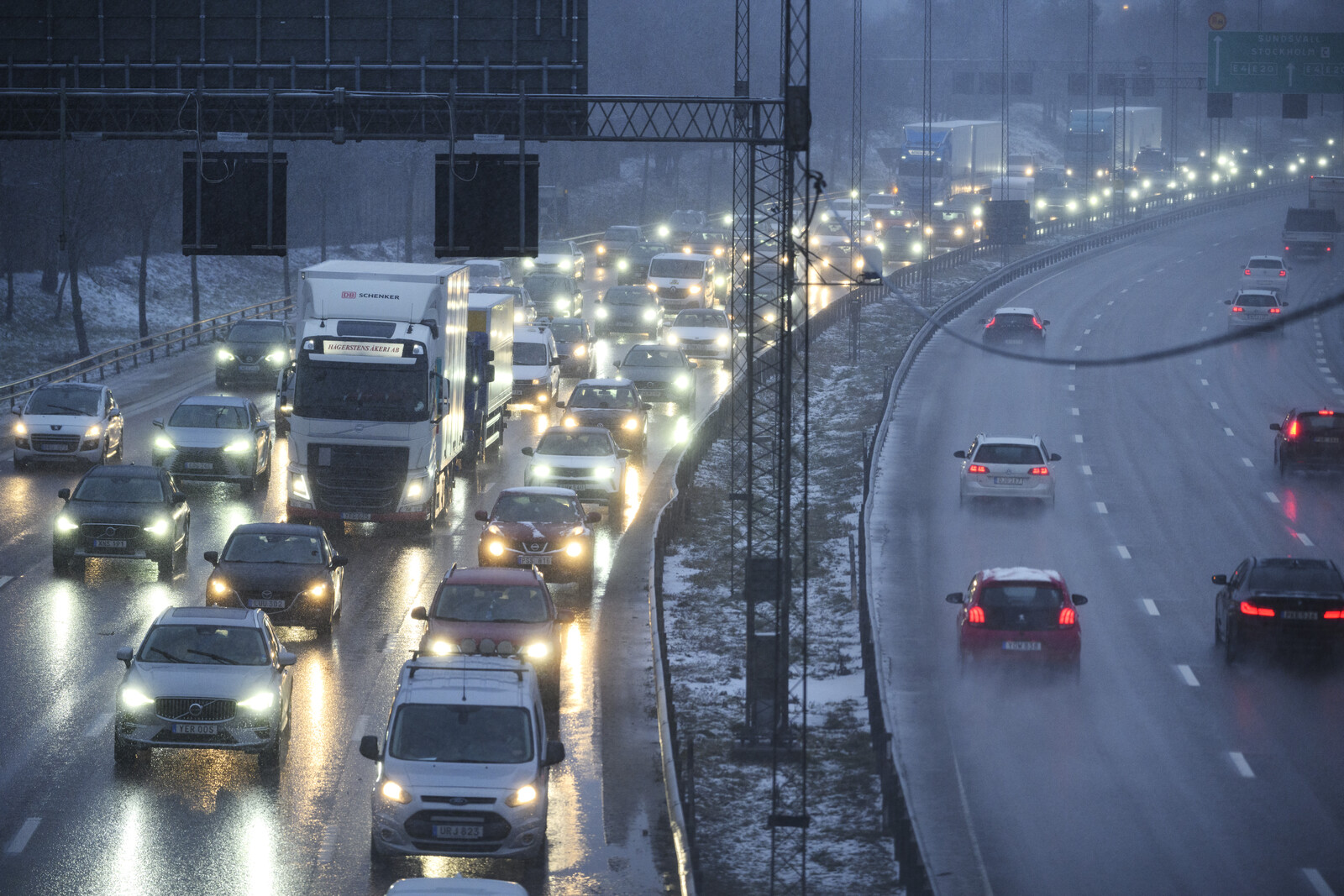 Slippery road warnings in various parts of the country over the Christmas weekend