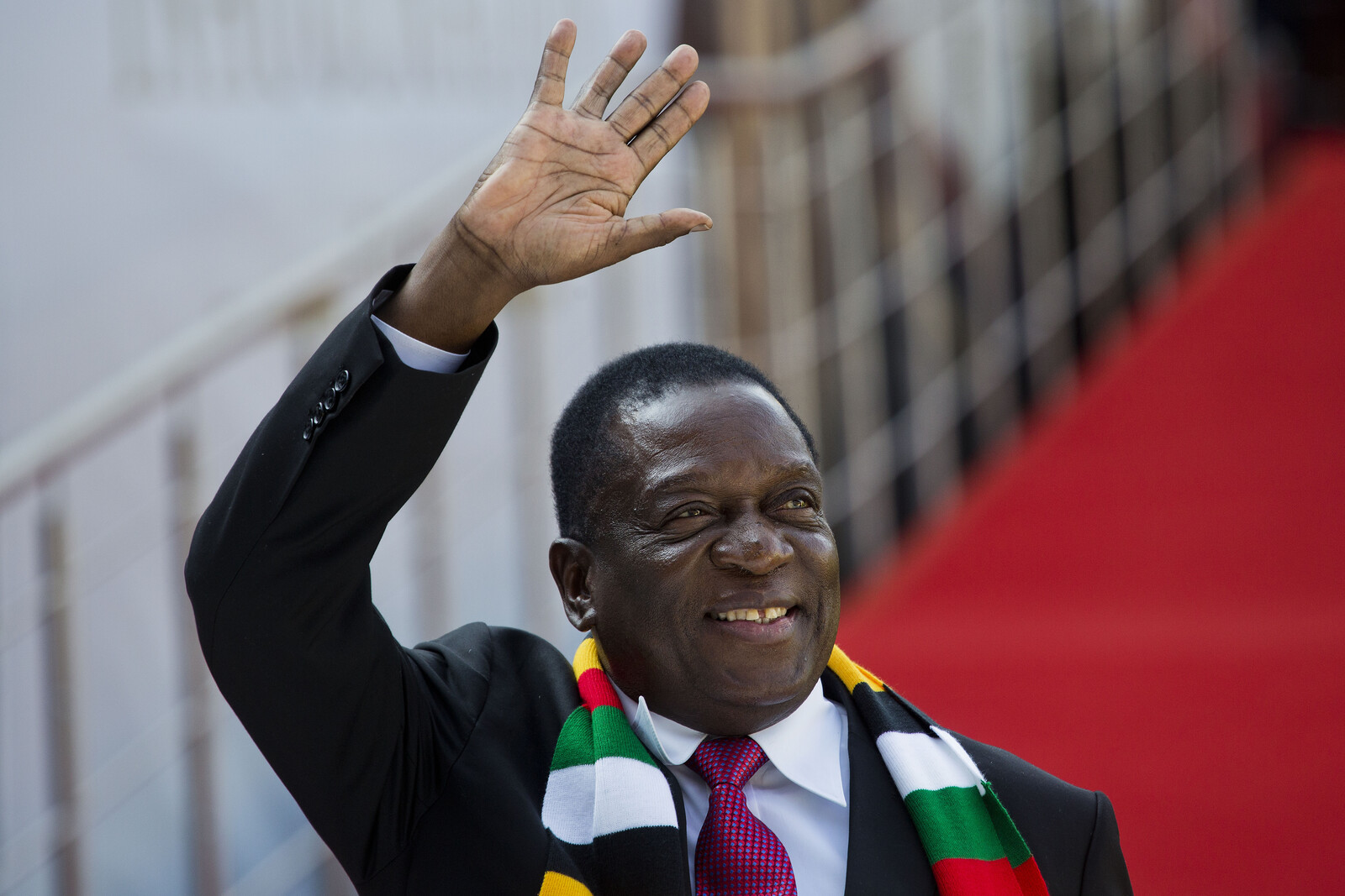 Zimbabwe abolishes the death penalty