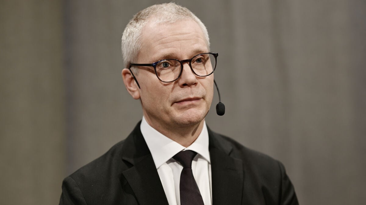 Riksbank warns Middle East escalation could mean much larger rate hikes