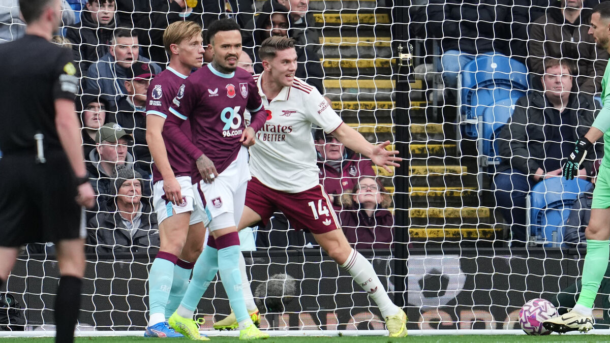 Gyökeres netted – but left with a muscle injury