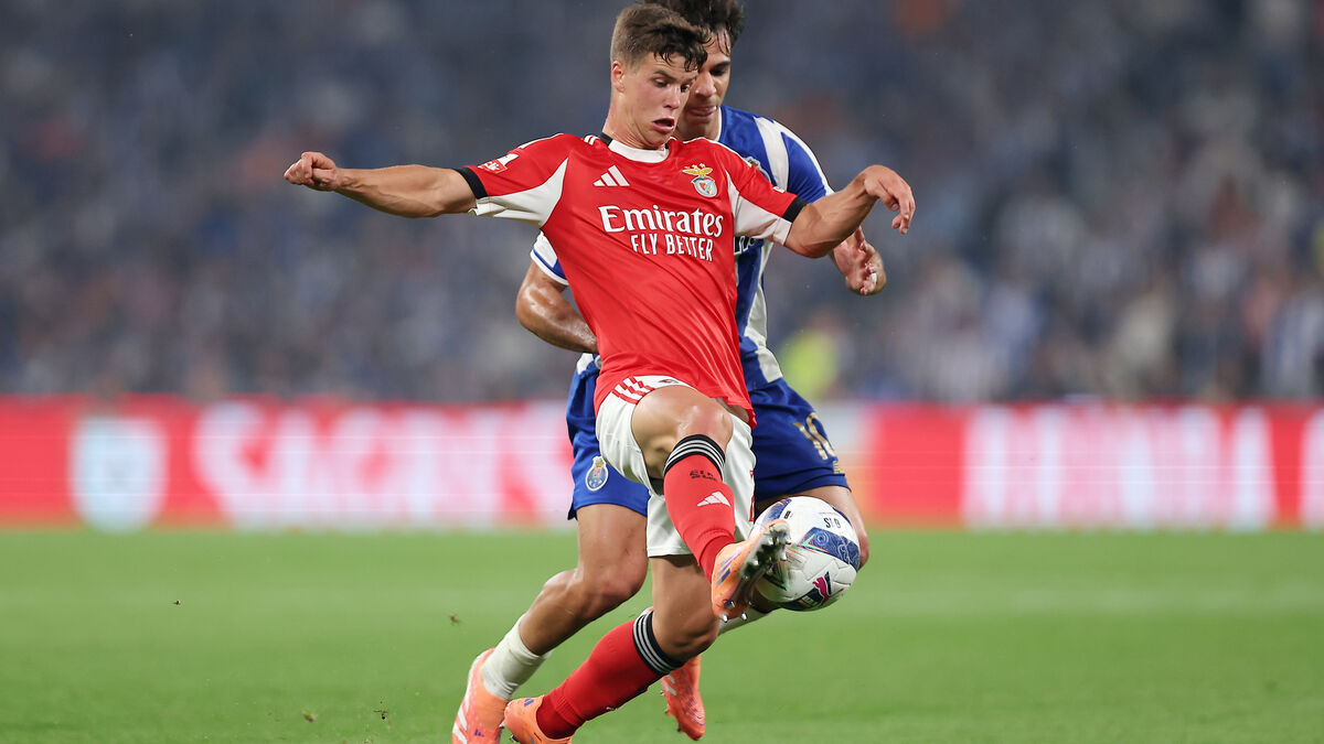 Dahl's dream goal behind Benfica's