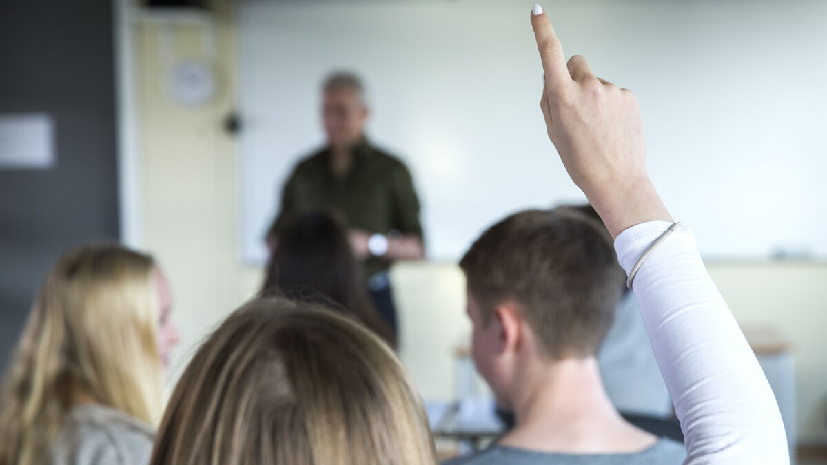 Teacher lectured about fascism and used students as examples