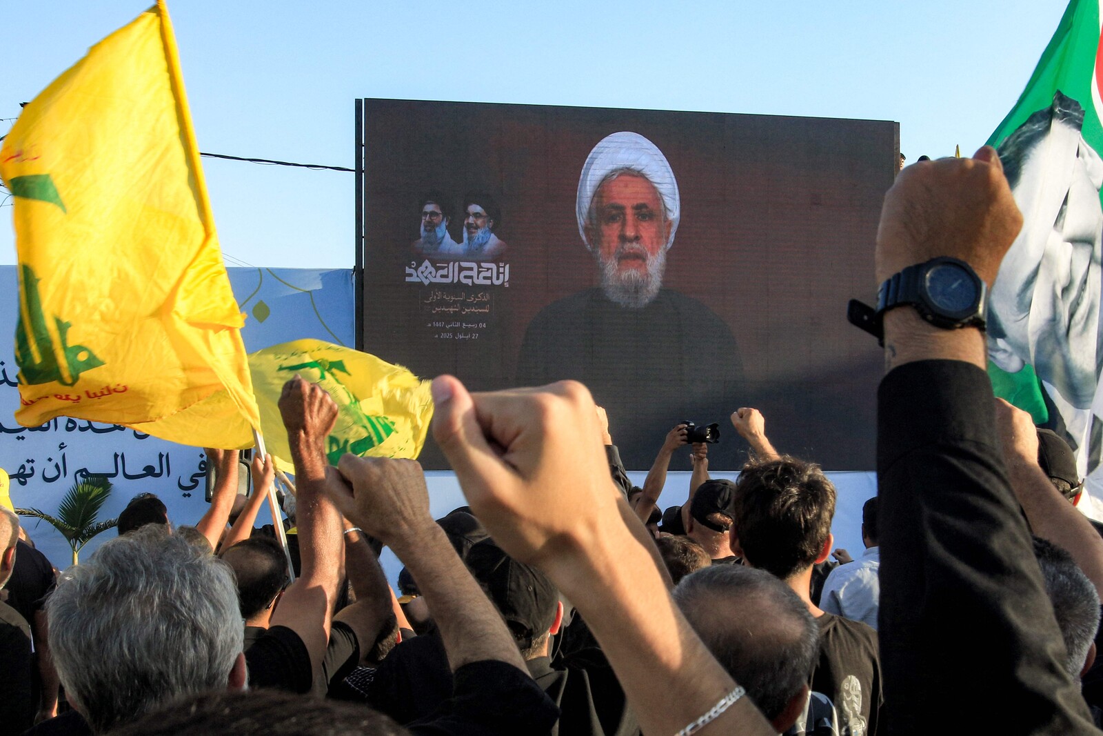 Hezbollah Leader Vows to Retain Weapons Amid Disarmament Pressure