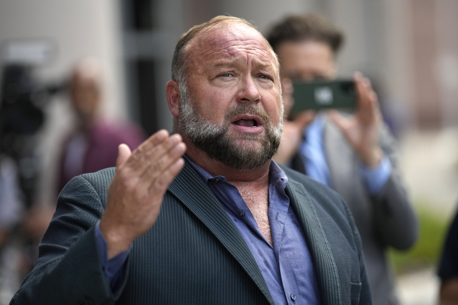 Satirical Newspaper Buys Right-Wing Extremist Site