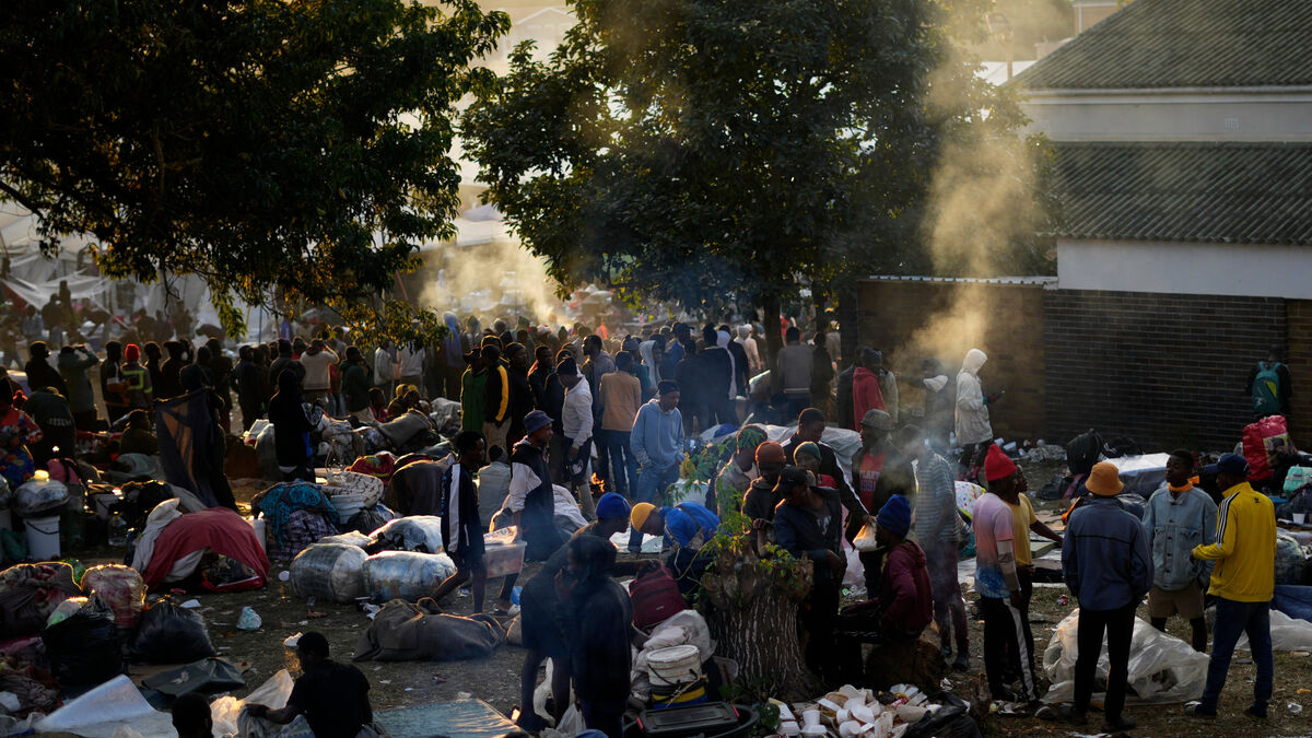Migrants flee South Africa amid