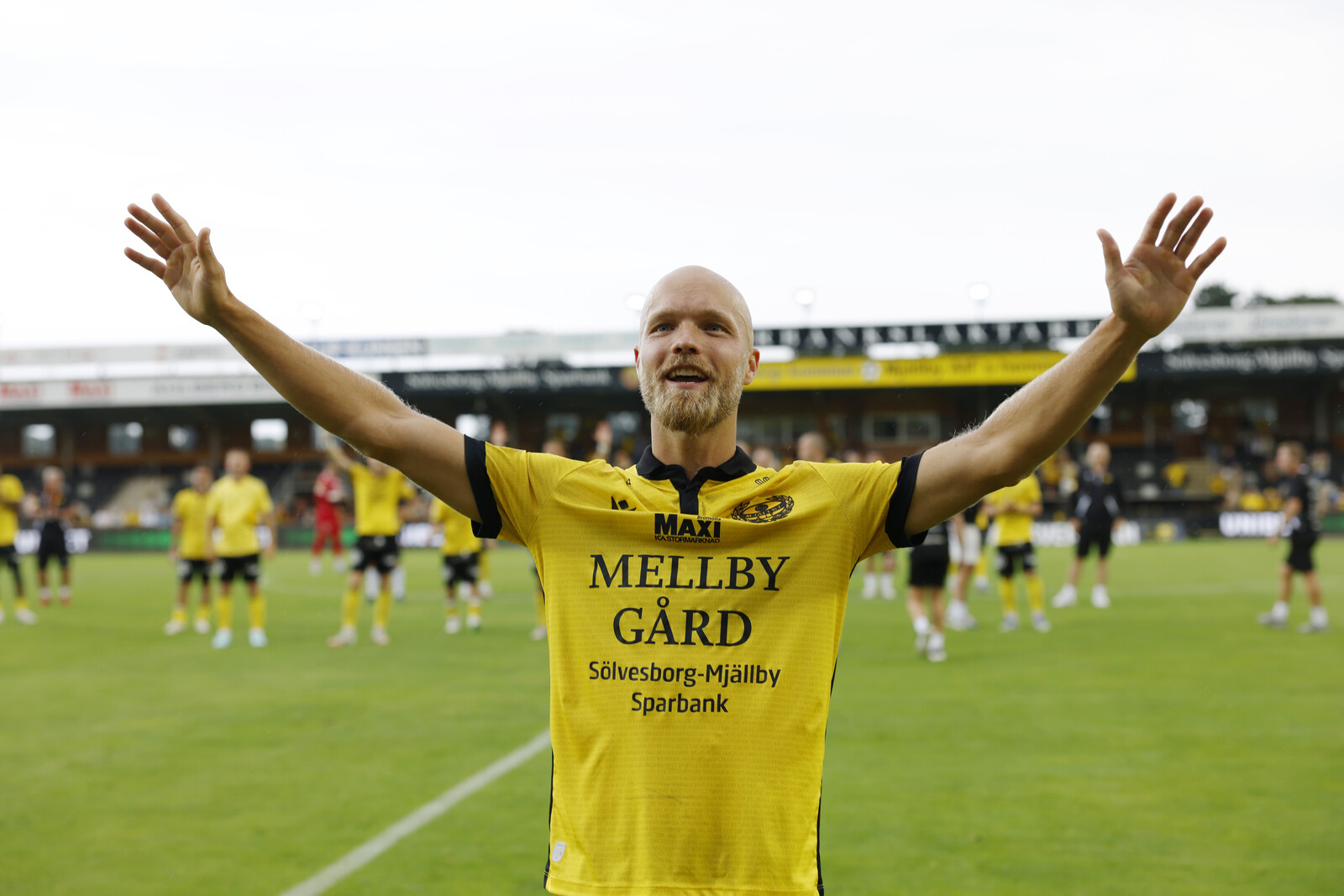 Mjällby and Hammarby Overcome Early Setbacks to Secure Wins