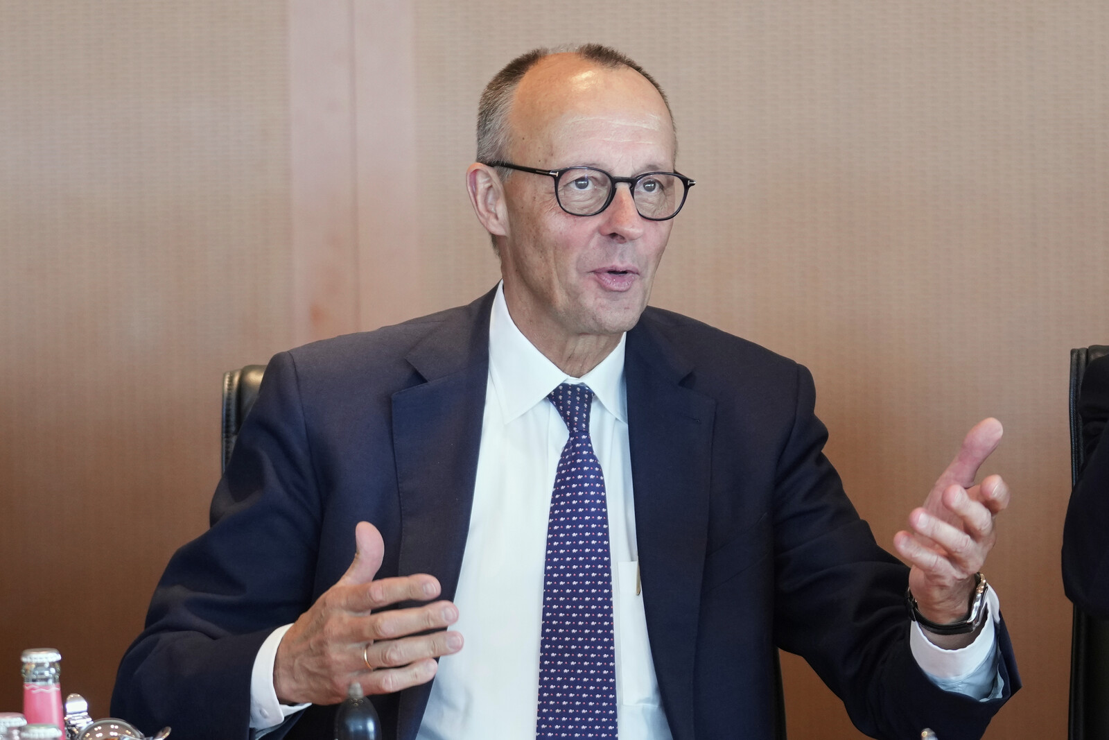 Merz Calls Meeting on Ukraine with Global Leaders