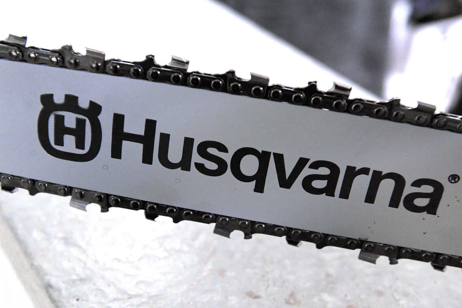 Husqvarna Faces Profit Decline Amid Trade Tensions CEO to Depart