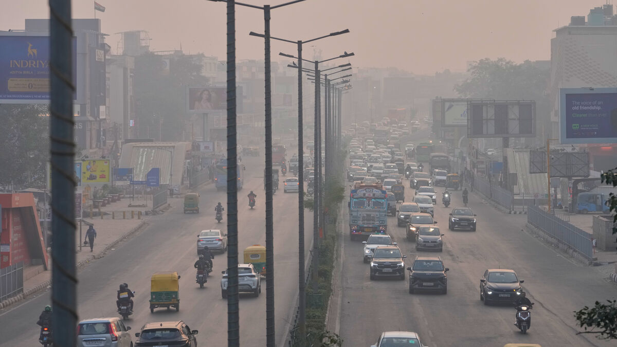 Smog in Delhi makes children