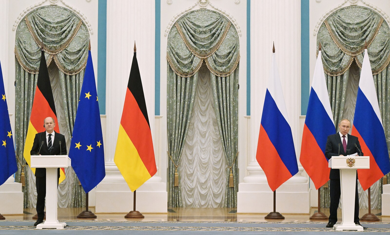Scholz in talks with Putin – condemned by Zelensky