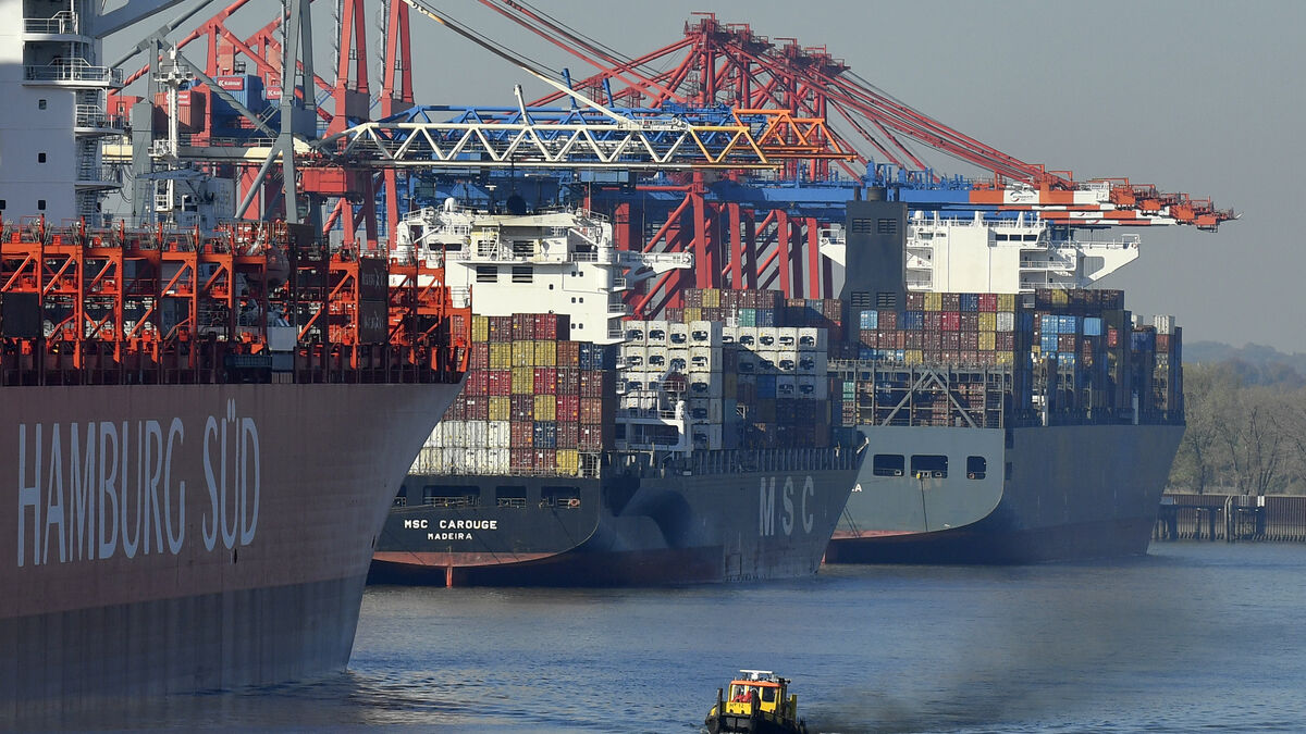 Germany’s trade surplus widens more than expected in May to 19.1 billion euros