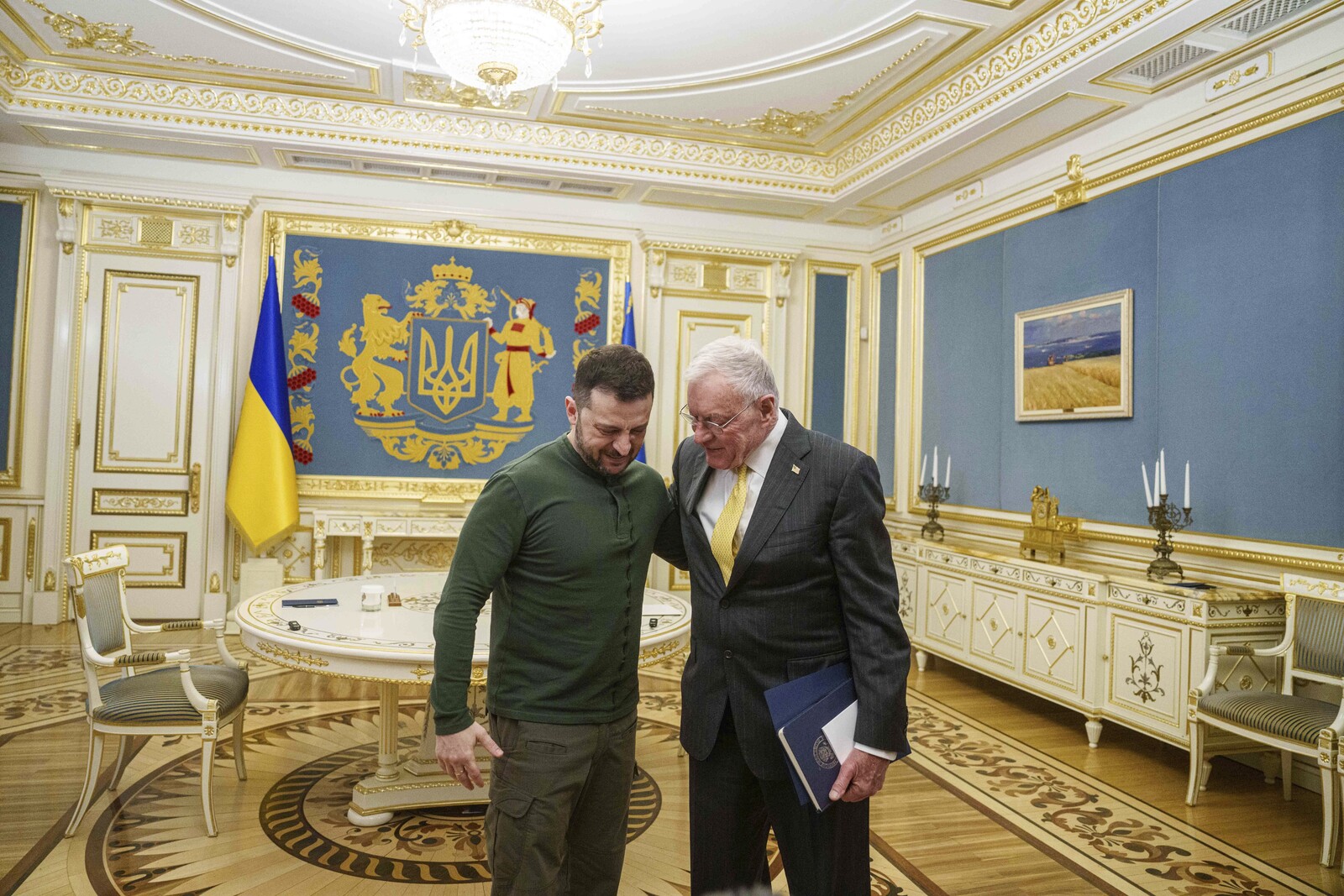 Sources: Ukraine Not Ready to Sign Mineral Agreement