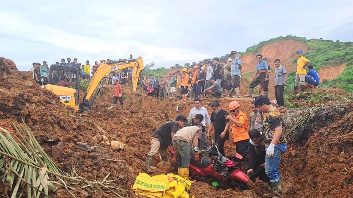 Death toll rises after torrential