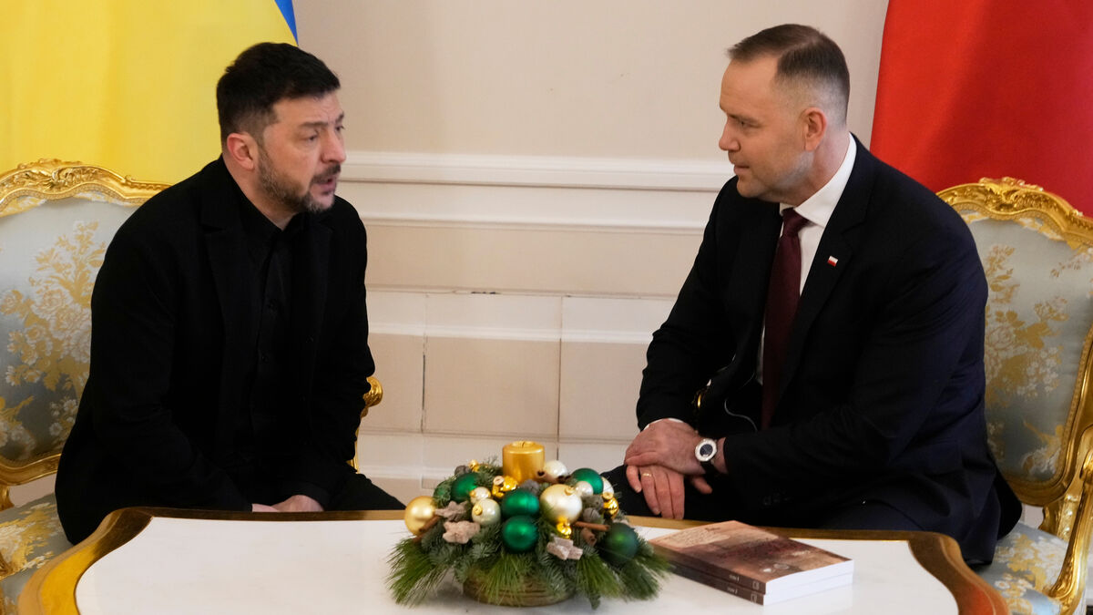Poland withdraws Order of the White Eagle from Zelenskyy