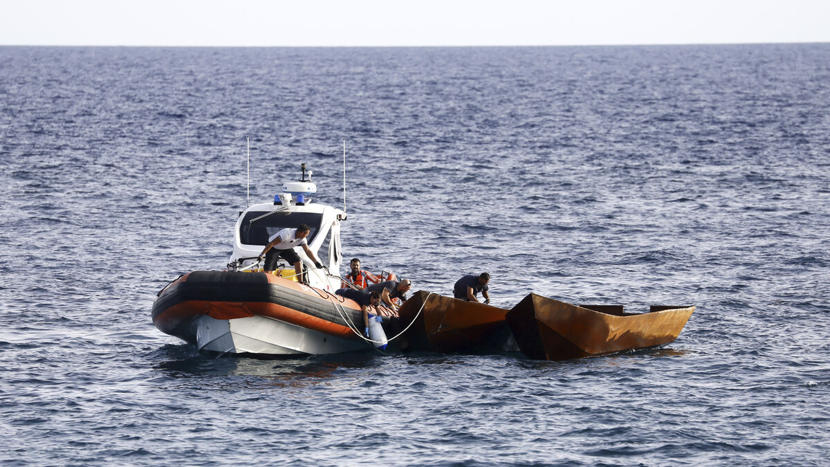 40 Migrants Dead in Mediterranean