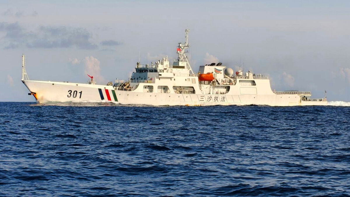 China steps up patrols off