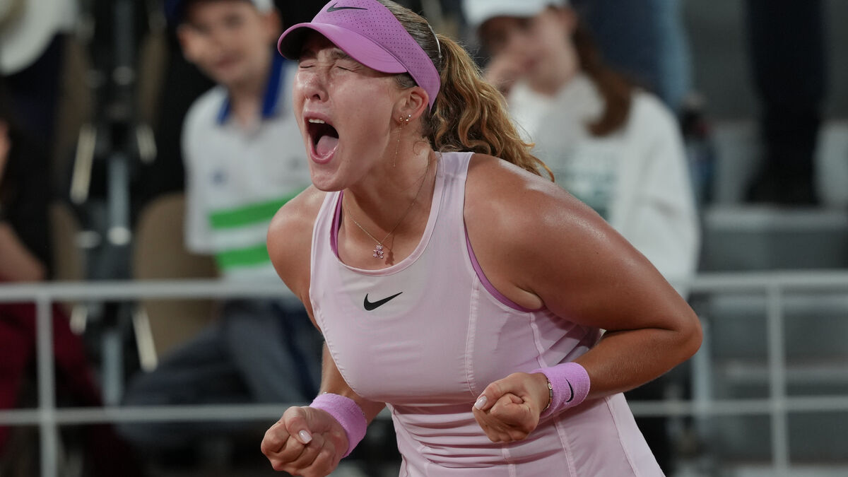 Andrejeva crushes Kostyuk in special French Championships semifinal