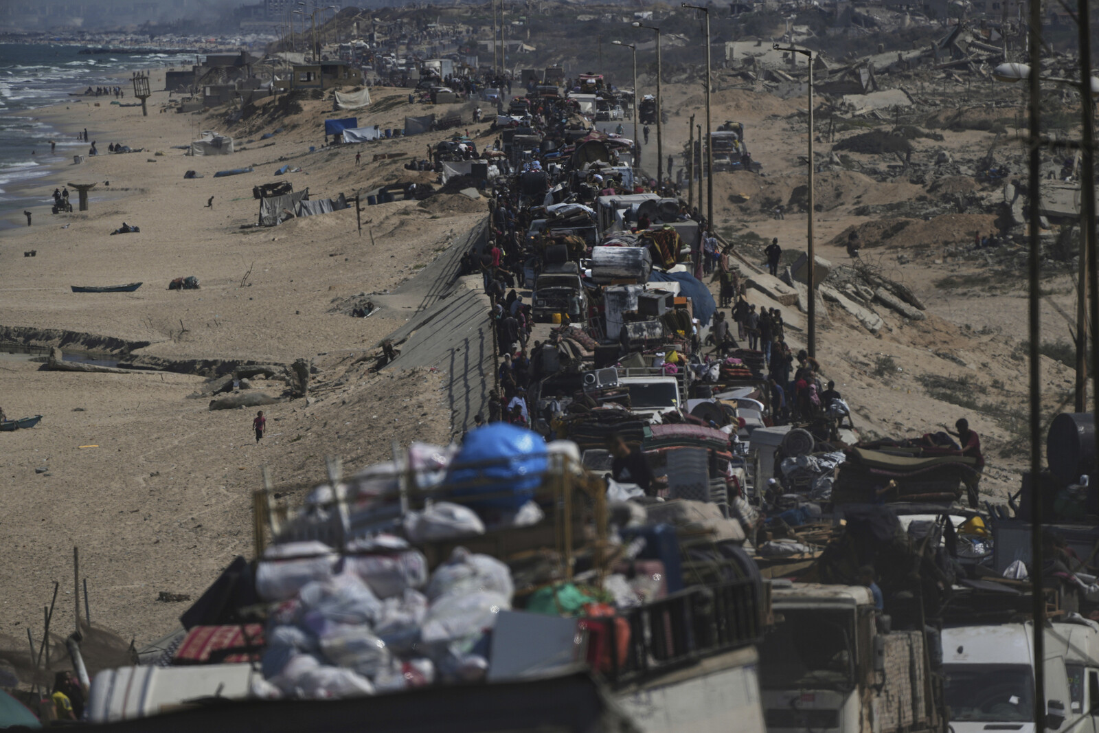 40 Percent of Gaza City Residents Flee Amid Israeli Offensive