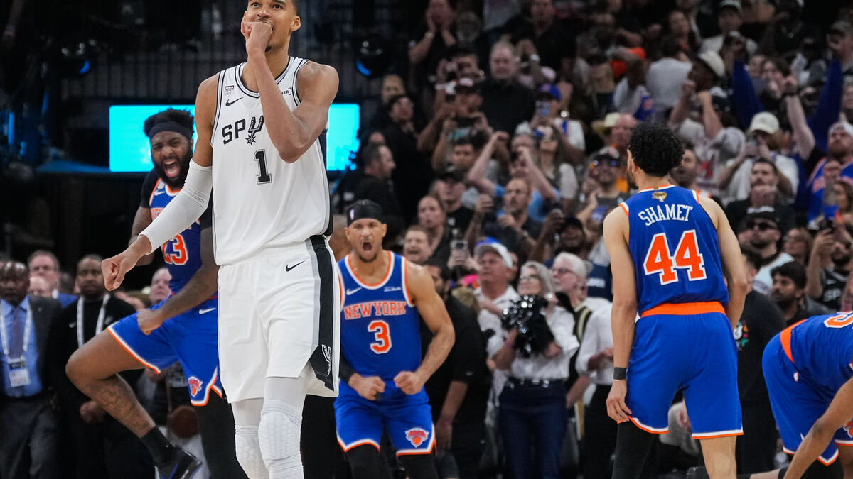 New York Knicks extend NBA