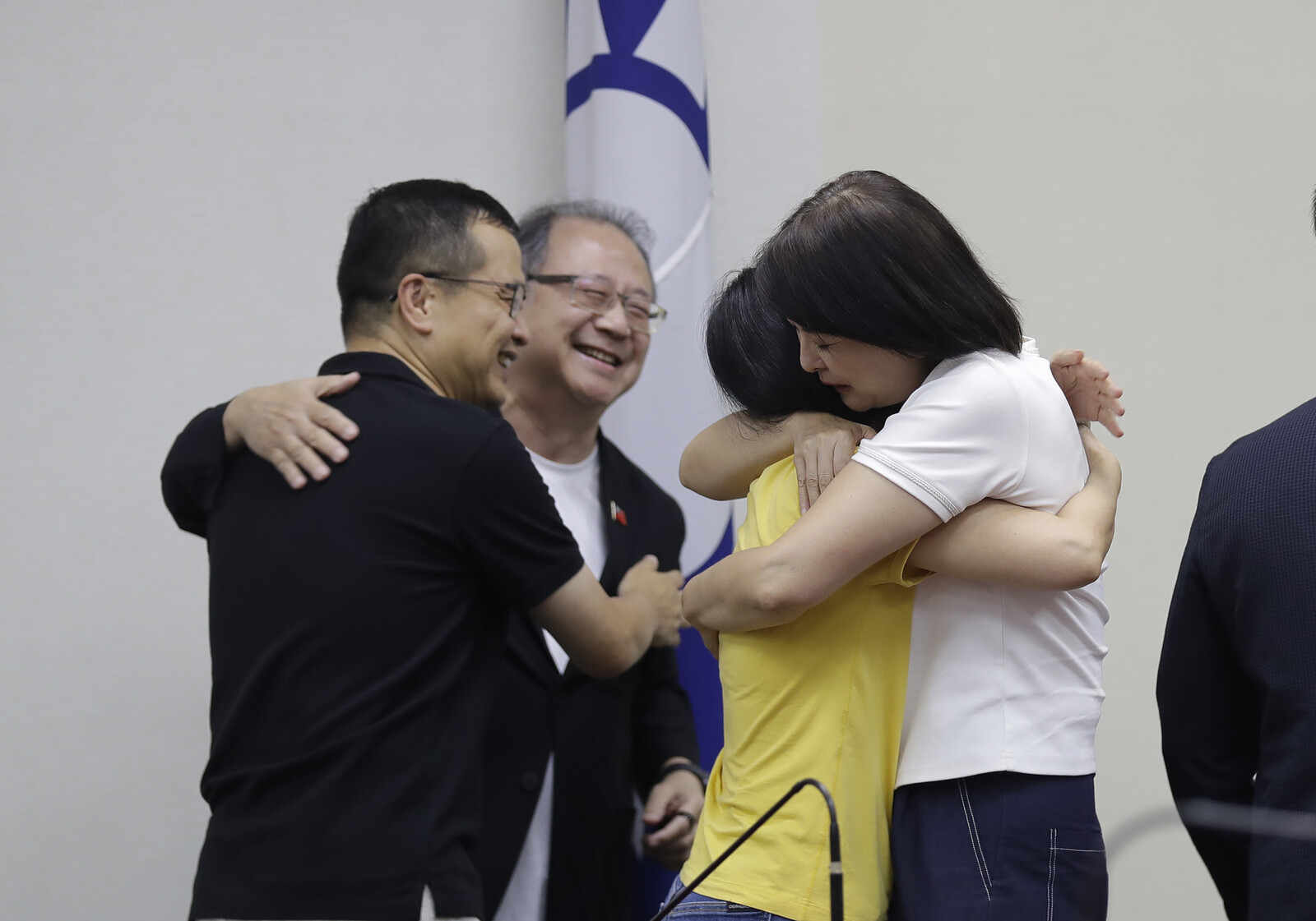 Taiwan Voters Reject Removal of Kuomingtang Parliament Members