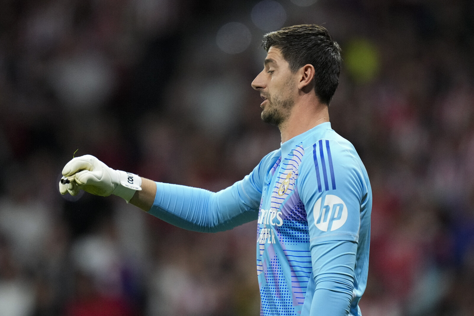 Double Injury Blows for Real Ahead of El Clásico